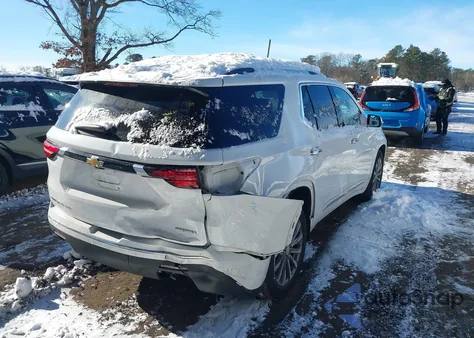 2023 Chevrolet Traverse Awd Premier z USA, uszkodzony, nr VIN 1GNEVKKW3PJ117586